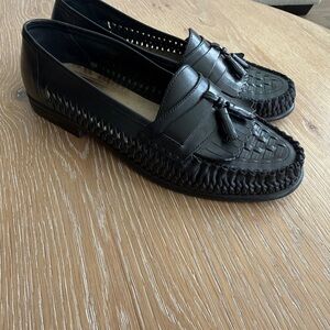 Nunn Bush Black Woven Tassel Slip-On Loafers